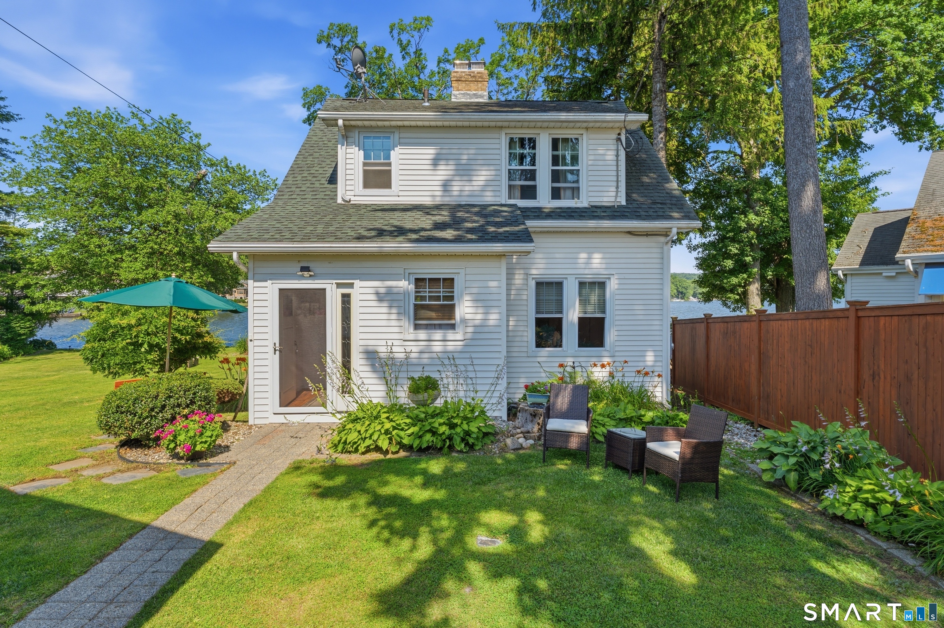 24 West Point Road East Hampton, CT 06424 - Photo 2 of 38