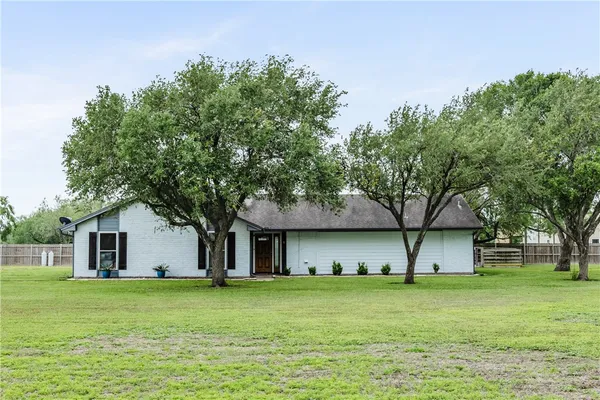 $405,000 | 4585 County Road 56, Robstown, TX 78380