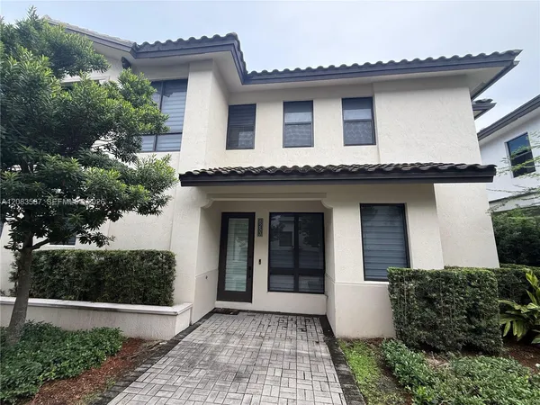 $5,900 | 8253 Northwest 47th Lane, Doral, FL 33166
