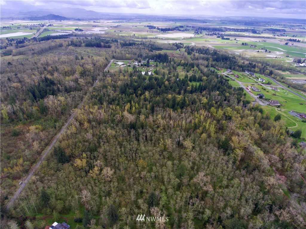 -xxxx Hobson Road Bow, WA 98232 - Photo 3 of 17 Gallery Image 3