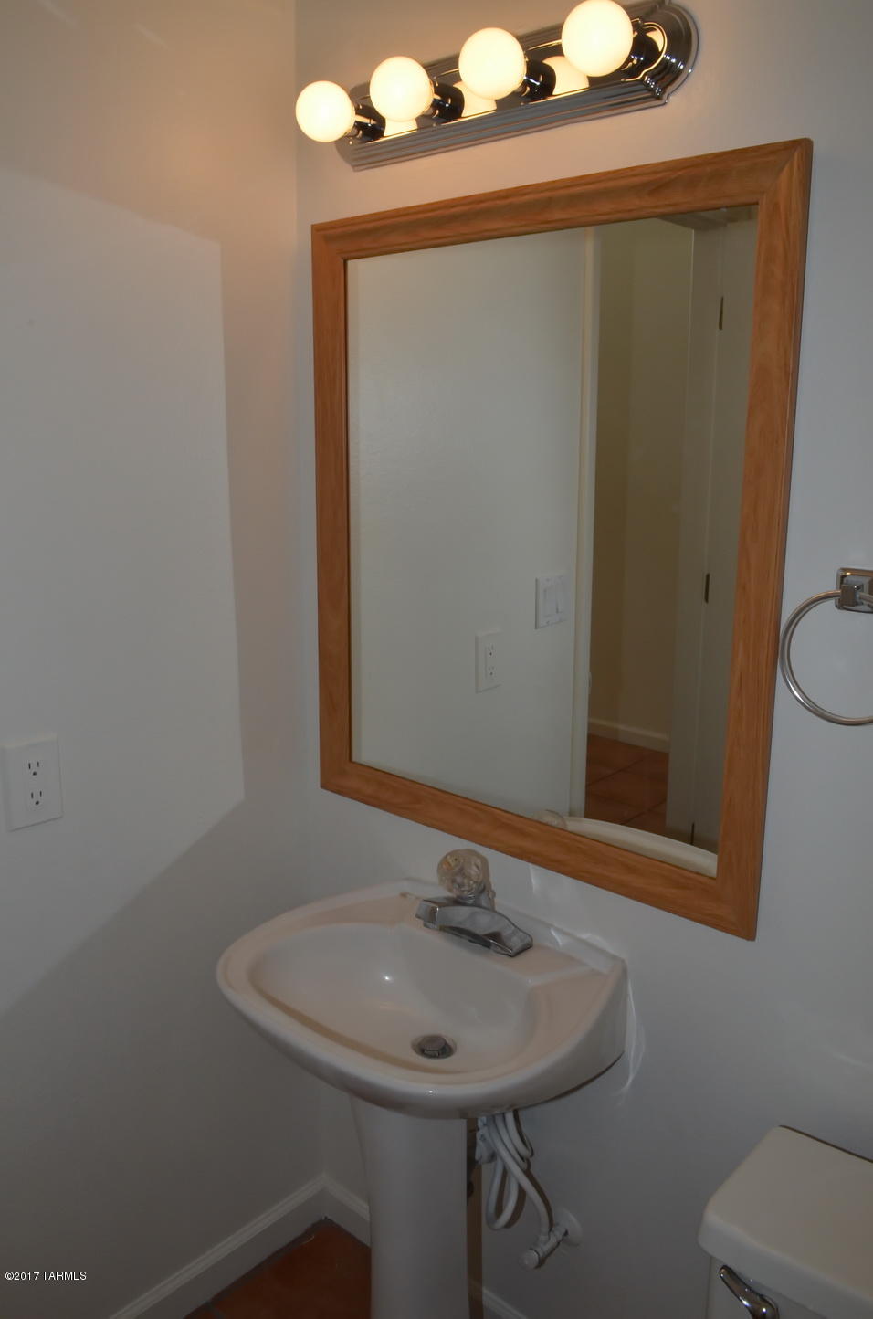 1949 North Swan Road, Unit 17 Tucson, AZ 85712 - Photo 11 of 34