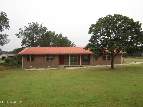 $375,000 | 1558 Highway 30, New Albany, MS 38652