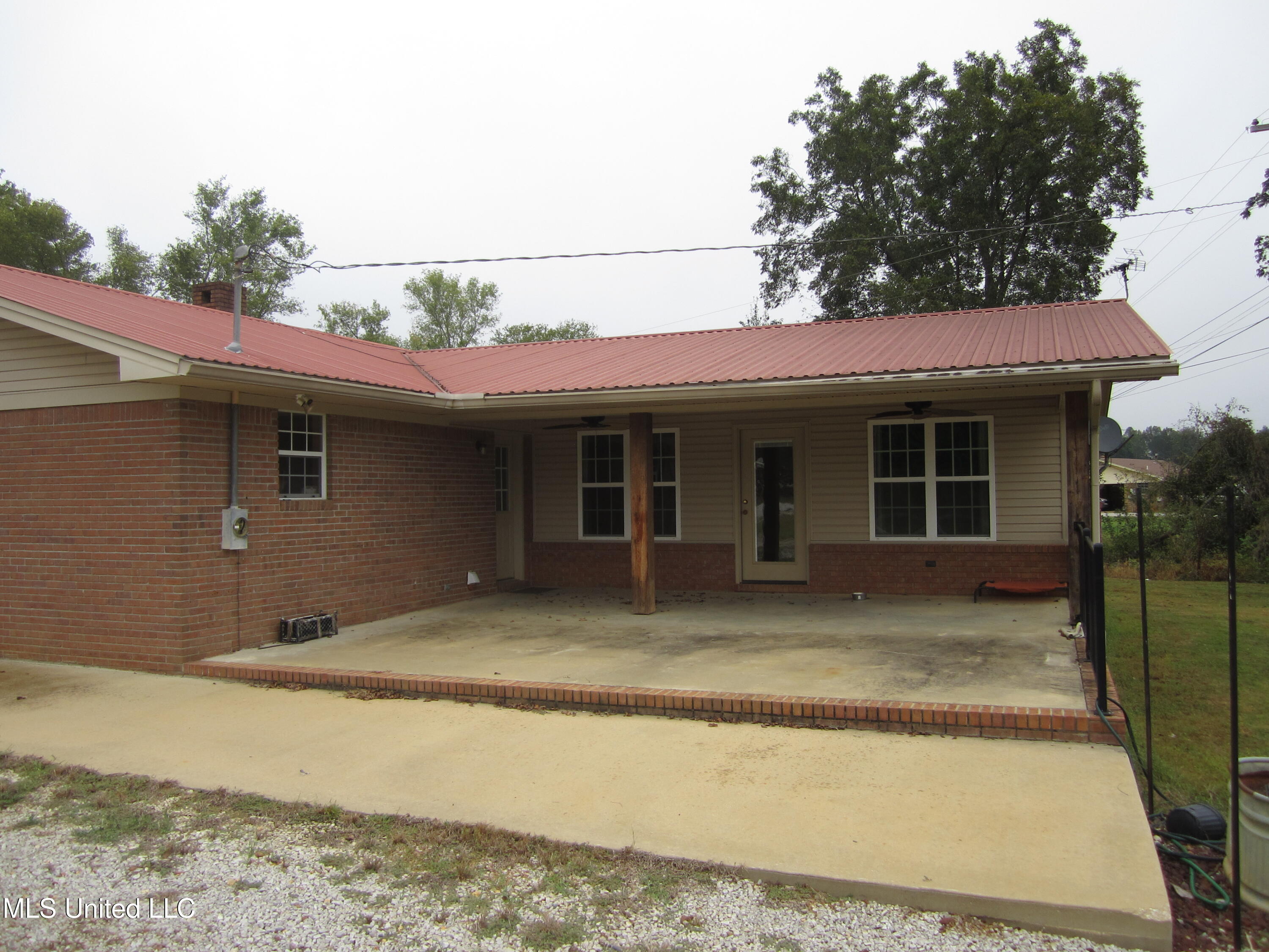 1558 Highway 30 New Albany, MS 38652 - Photo 18 of 28 IMG_8539