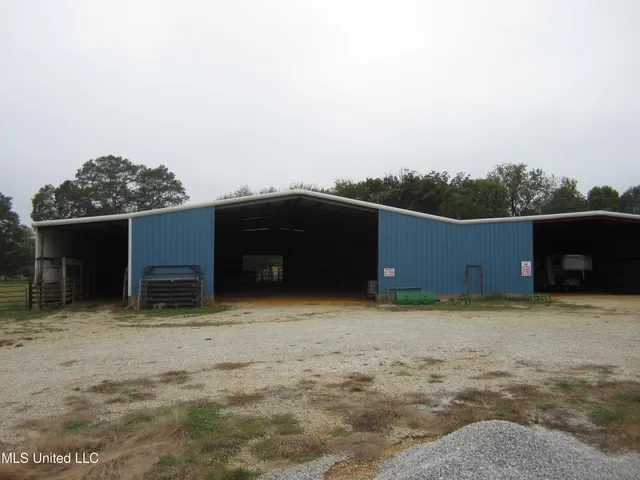$599,000 | 1558 Highway 30, New Albany, MS 38652