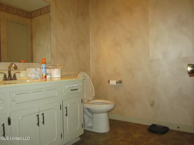 $599,000 | 1558 Highway 30, New Albany, MS 38652