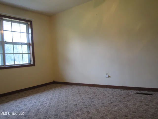 $599,000 | 1558 Highway 30, New Albany, MS 38652