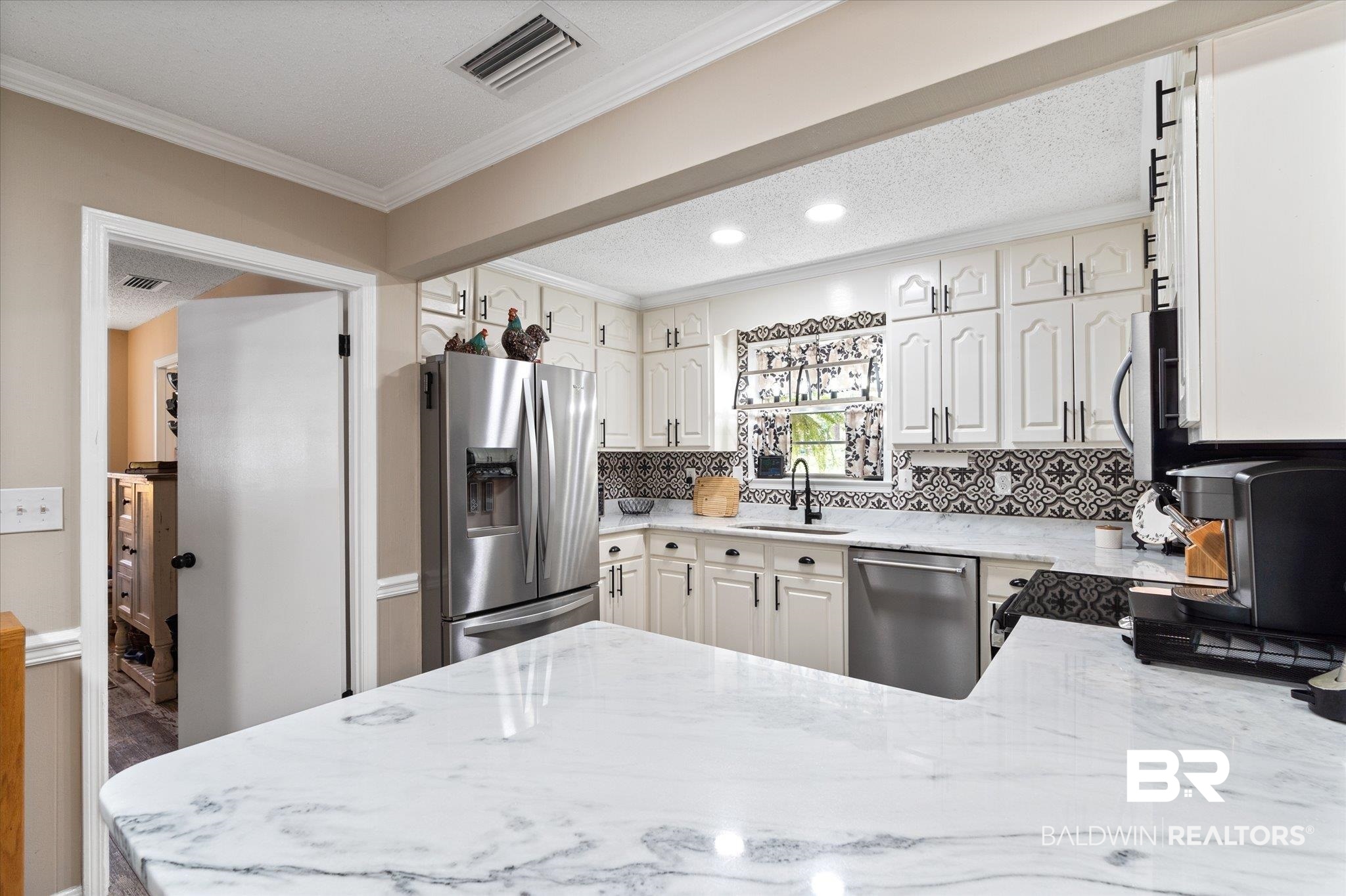 5405 Highland Road Mobile, AL 36693 - Photo 9 of 23