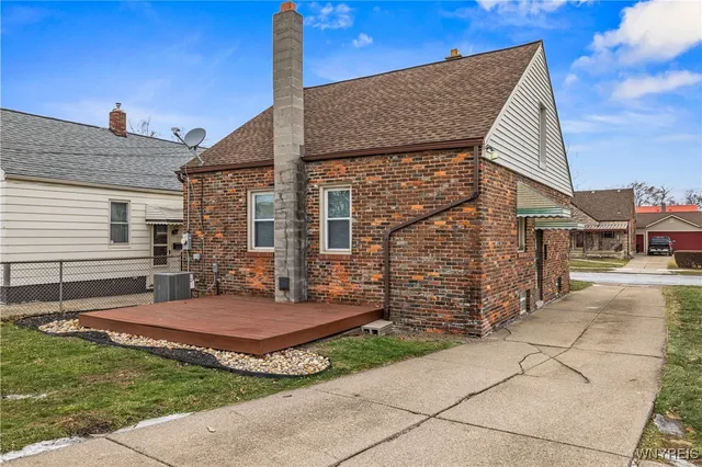 $215,000 | 370 Washington Avenue, Tonawanda, NY 14217