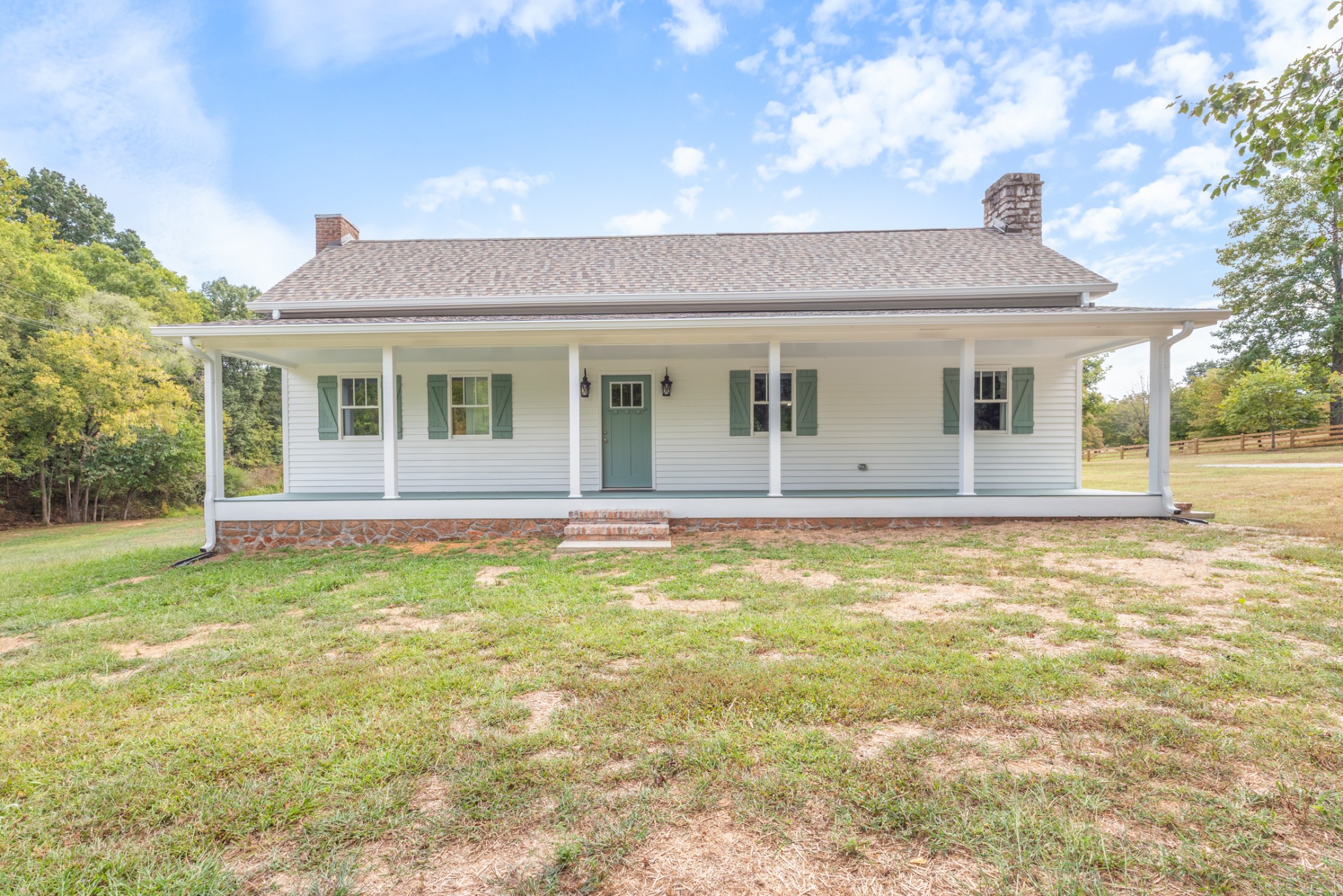260 Old Highway 48 Charlotte, TN 37036 - Photo 30 of 71 a view of a house with a backyard
