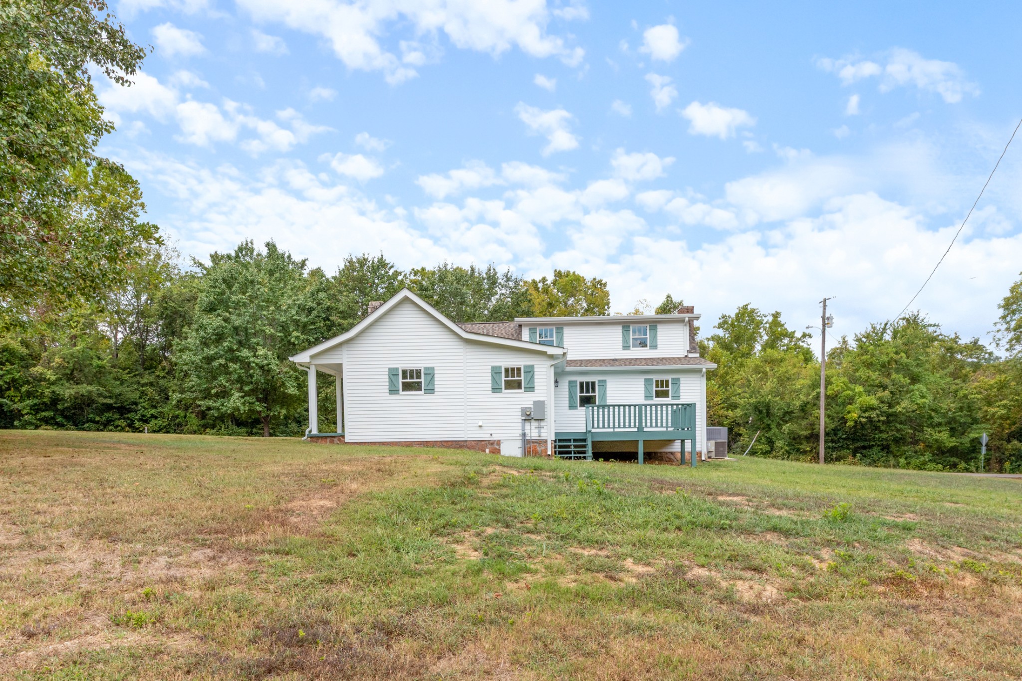 260 Old Highway 48 Charlotte, TN 37036 - Photo 41 of 71 a house view with a garden space