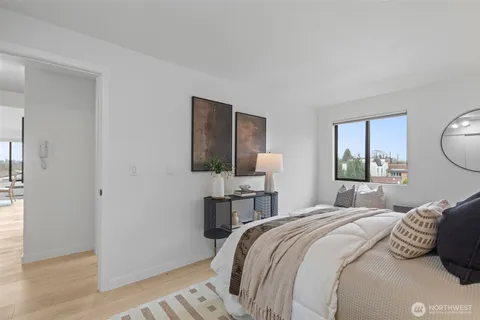 $599,950 | 4911 Fremont Avenue North, Unit 303, Seattle, WA 98103