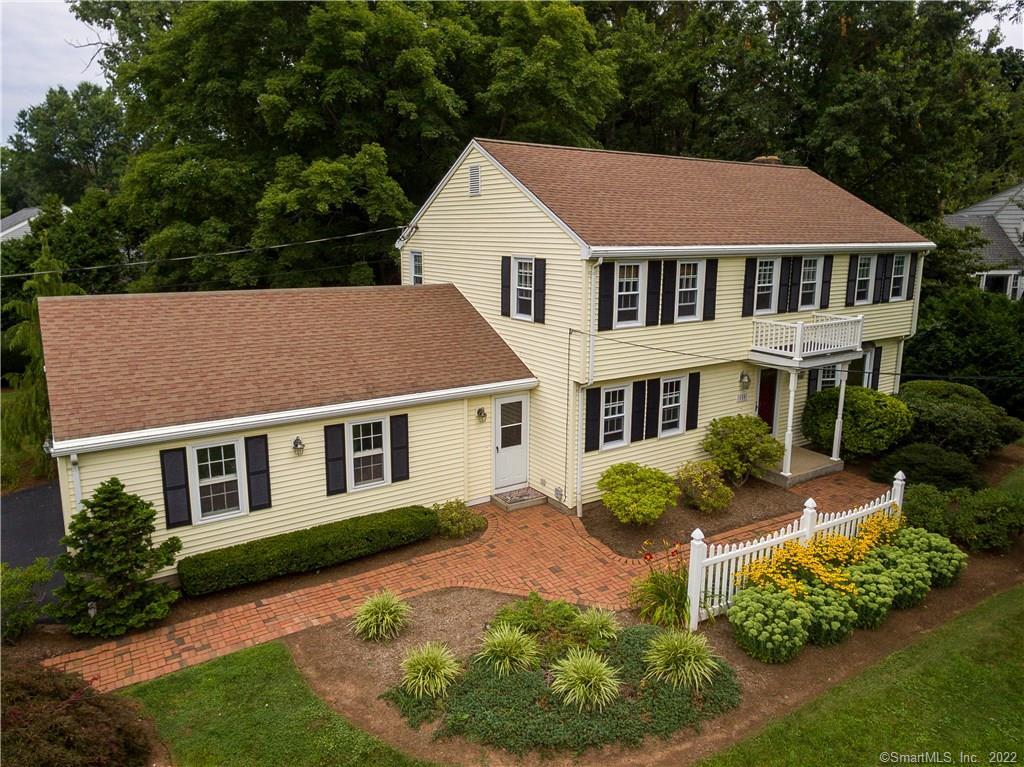 Welcome to 150 Tunxis Road