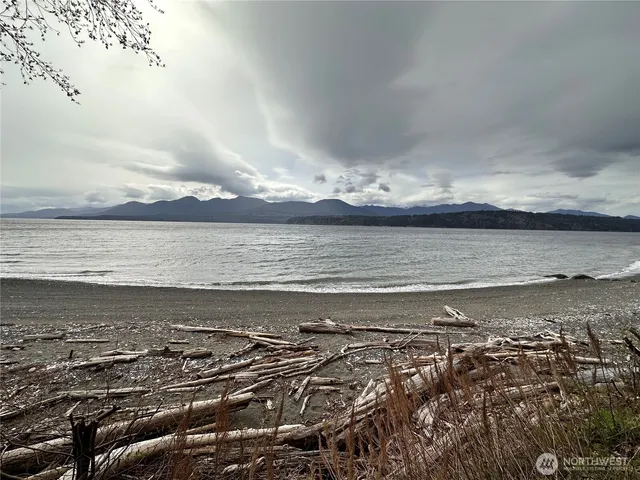 $460,000 | 376 Beach Drive, Quilcene, WA 98376