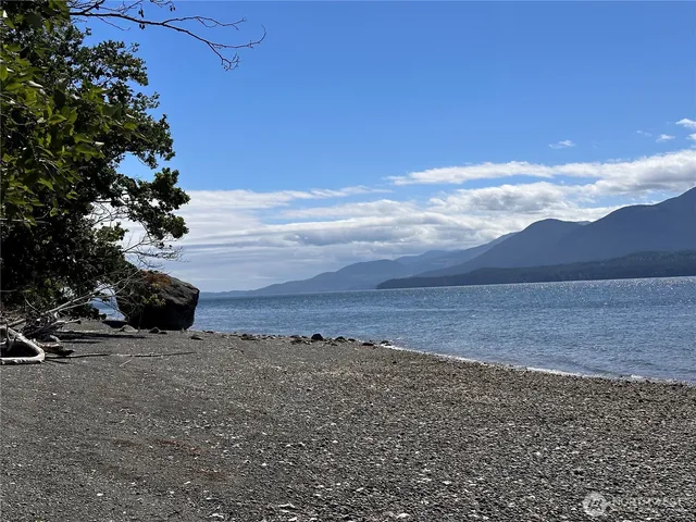 $460,000 | 376 Beach Drive, Quilcene, WA 98376