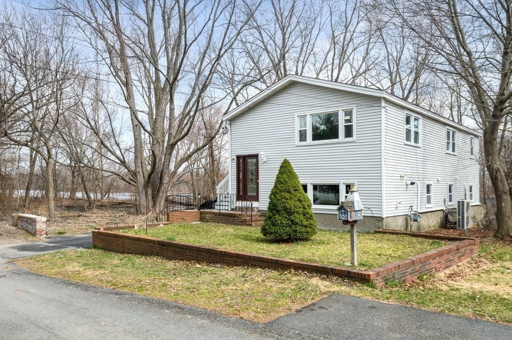 59 Maynard Road Dedham, MA 02026 - Photo 27 of 36 Gallery Image 27