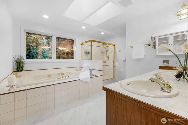 $979,000 | 185 Belmont Place, Camano Island, WA 98282