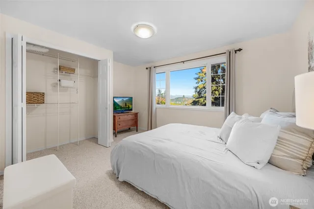 $979,000 | 185 Belmont Place, Camano Island, WA 98282