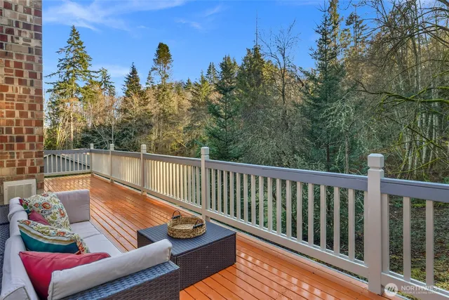 $979,000 | 185 Belmont Place, Camano Island, WA 98282