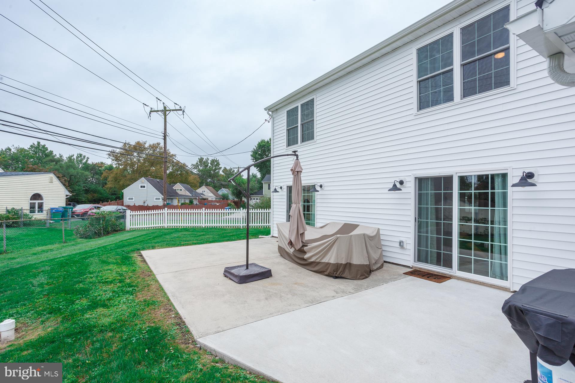6 Hickory Lane Levittown, PA 19055 - Photo 30 of 32 a front view of a house with garden