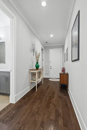 $950,000 | 5748 North Hermitage Avenue, Unit 106, Chicago, IL 60660
