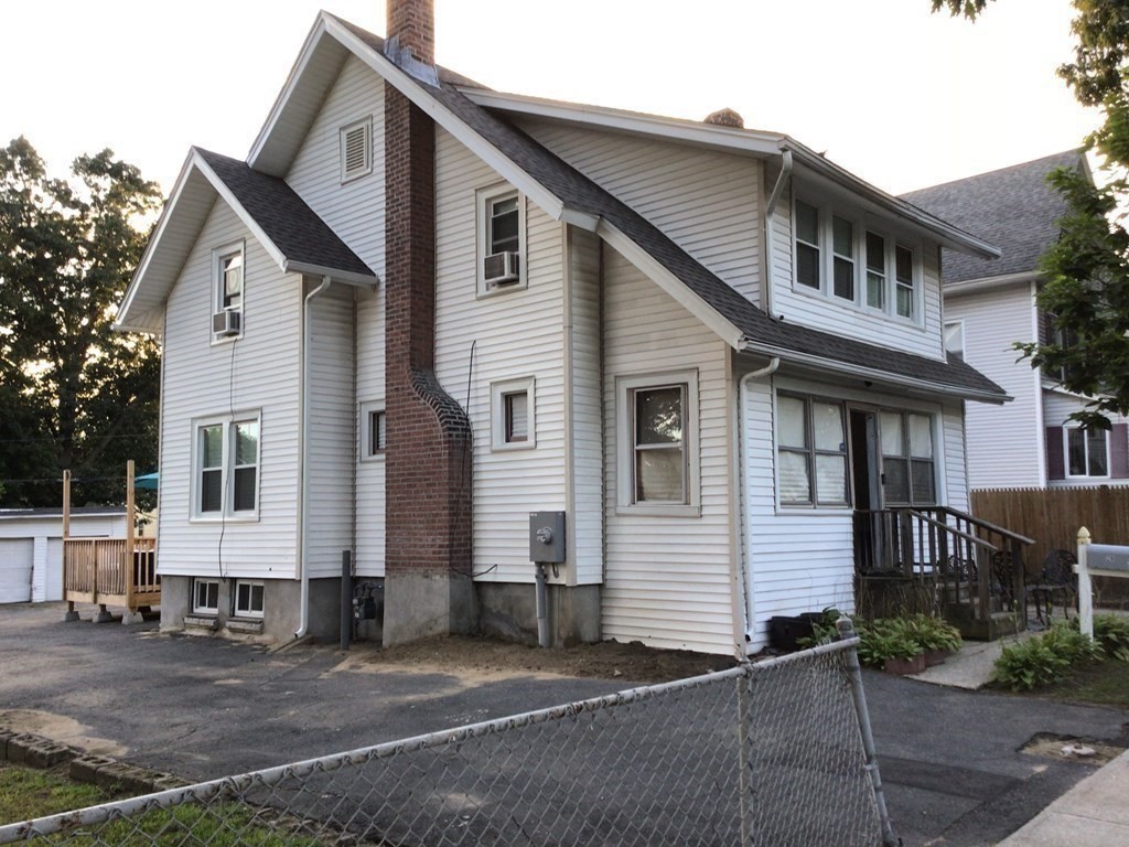 28 Sycamore Street Springfield, MA 01109 - Photo 1 of 26 Gallery Image 1