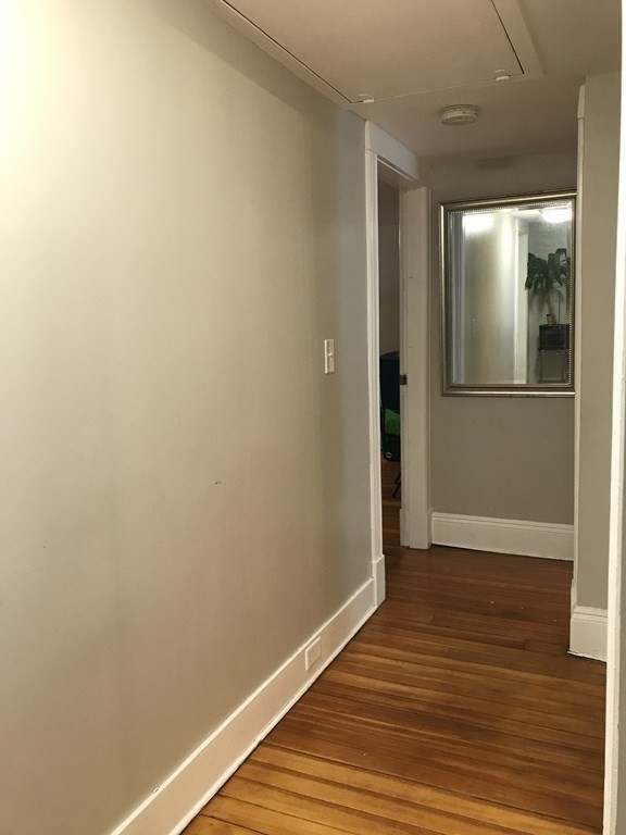 28 Sycamore Street Springfield, MA 01109 - Photo 15 of 26 Gallery Image 15