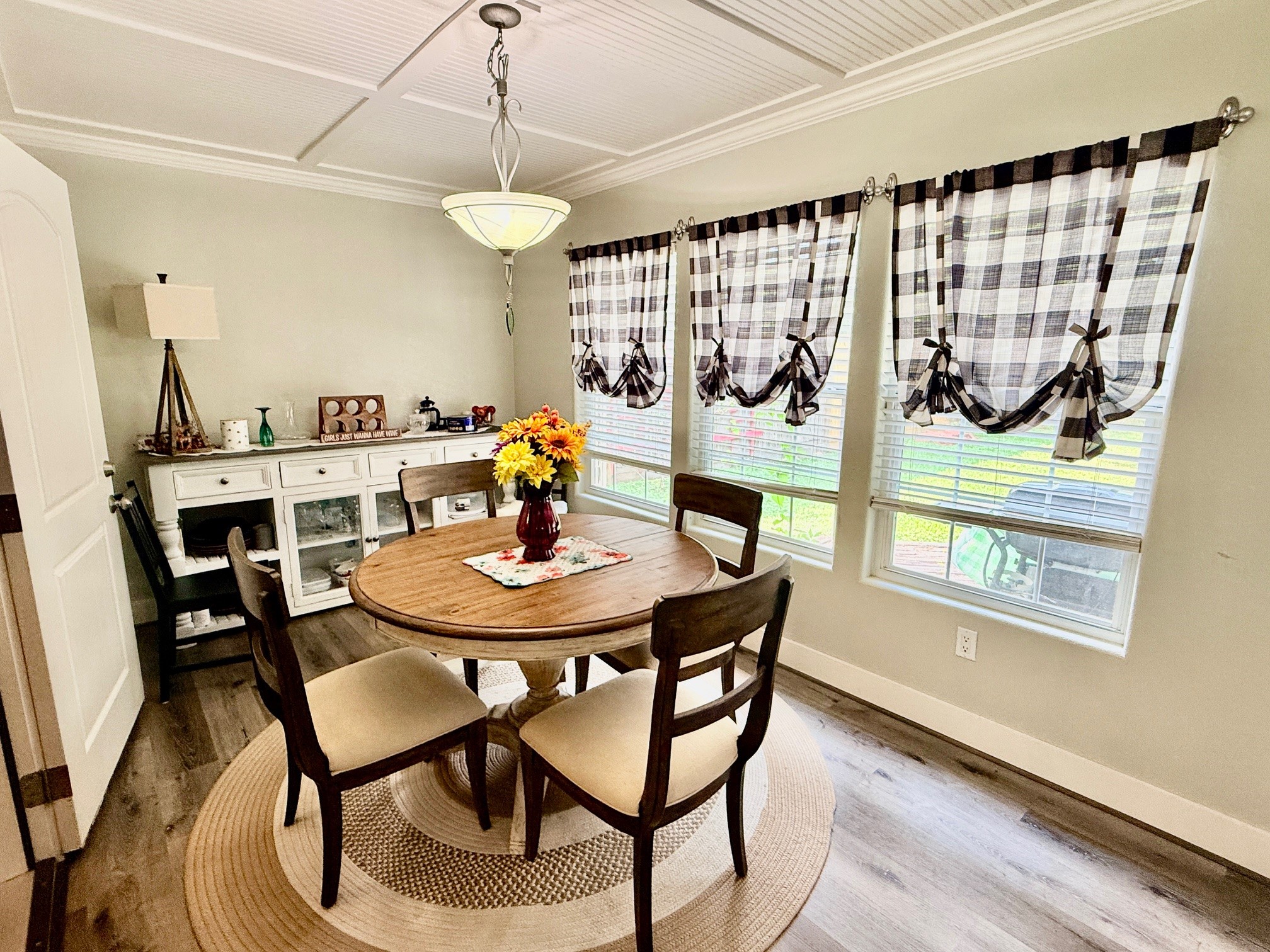 1017 Miller Street Angleton, TX 77515 - Photo 4 of 9