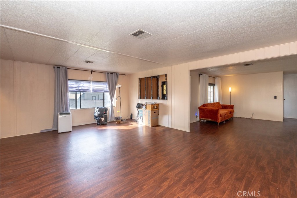 2601 East Victoria Street, Unit 357 Rancho Dominguez, CA 90220 - Photo 7 of 44