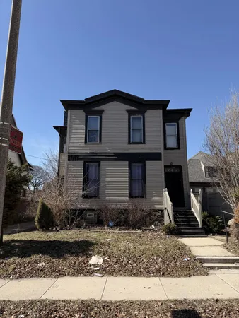 $204,900 | 743 North 32nd Street, Milwaukee, WI 53208