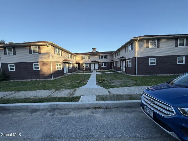 $1,700 | 22 Church Street, Unit 6, Schuylerville, NY 12871