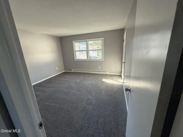 $1,700 | 22 Church Street, Unit 6, Schuylerville, NY 12871