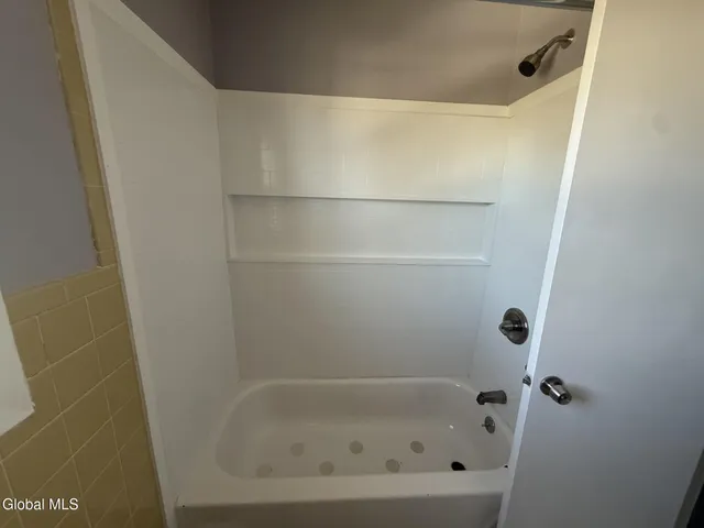 $1,700 | 22 Church Street, Unit 6, Schuylerville, NY 12871