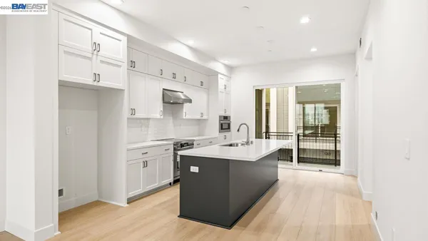 $1,281,852 | 1668 Clement Avenue, Alameda, CA 94501