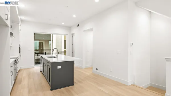 $1,281,852 | 1668 Clement Avenue, Alameda, CA 94501