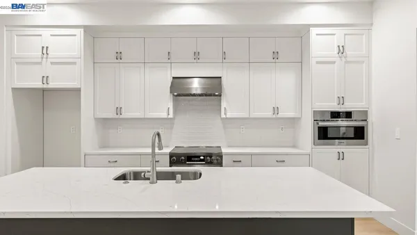 $1,281,852 | 1668 Clement Avenue, Alameda, CA 94501