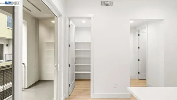 $1,281,852 | 1668 Clement Avenue, Alameda, CA 94501