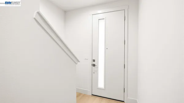 $1,281,852 | 1668 Clement Avenue, Alameda, CA 94501