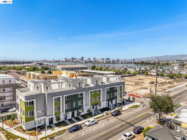 $1,281,852 | 1668 Clement Avenue, Alameda, CA 94501