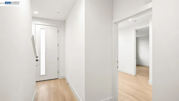 $1,281,852 | 1668 Clement Avenue, Alameda, CA 94501