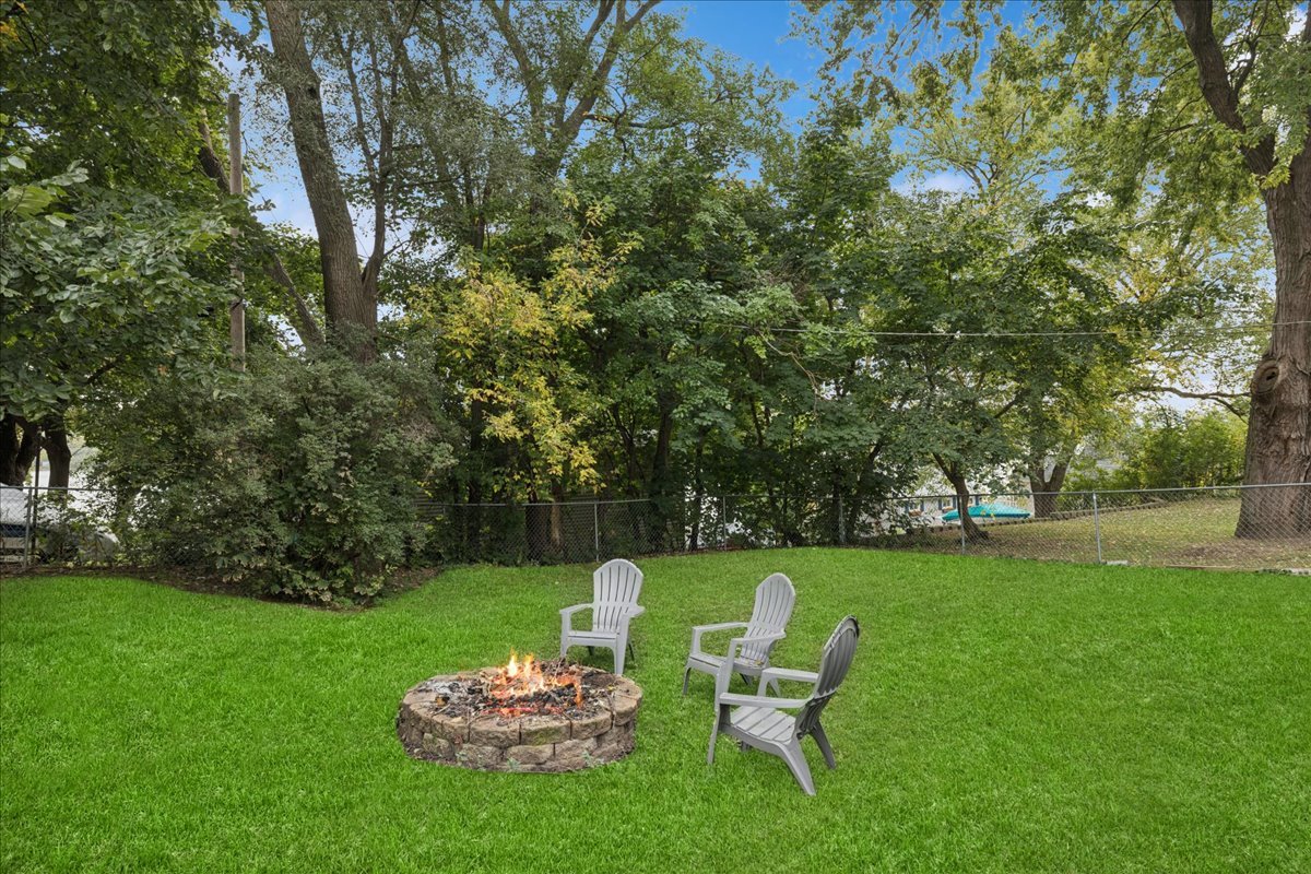 5116 Willow Drive Wonder Lake, IL 60097 - Photo 14 of 15 a view of a chair and table of the garden