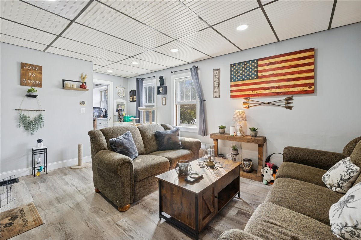 5116 Willow Drive Wonder Lake, IL 60097 - Photo 4 of 15 a living room with furniture and a window