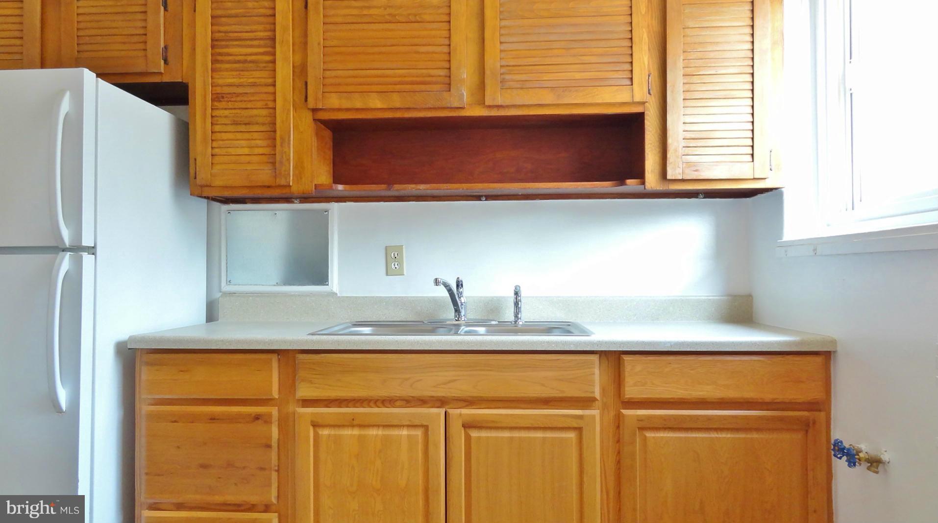 2 Crescent Road Greenbelt, MD 20770 - Photo 2 of 18 Kitchen