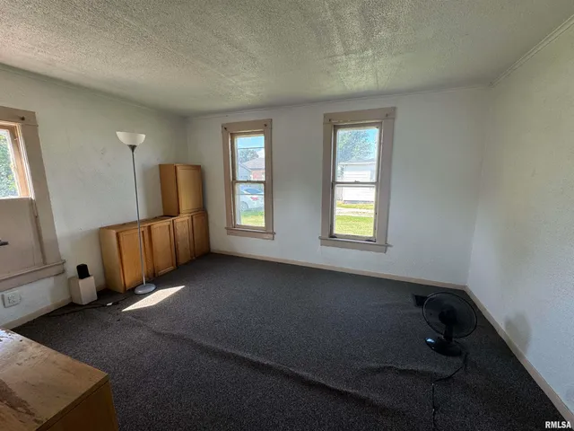 $49,000 | 584 East South Street, Galesburg, IL 61401