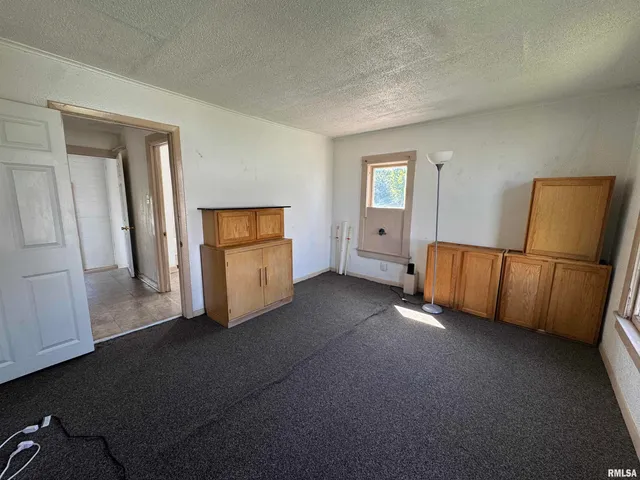 $49,000 | 584 East South Street, Galesburg, IL 61401