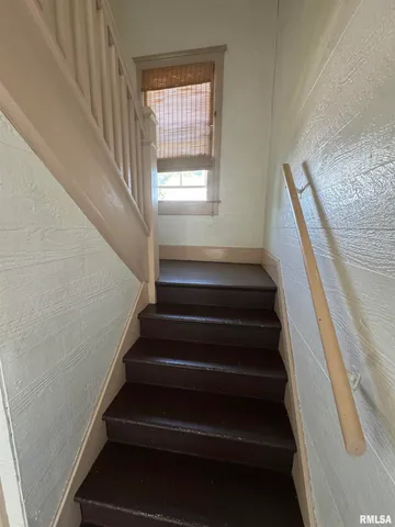 $49,000 | 584 East South Street, Galesburg, IL 61401