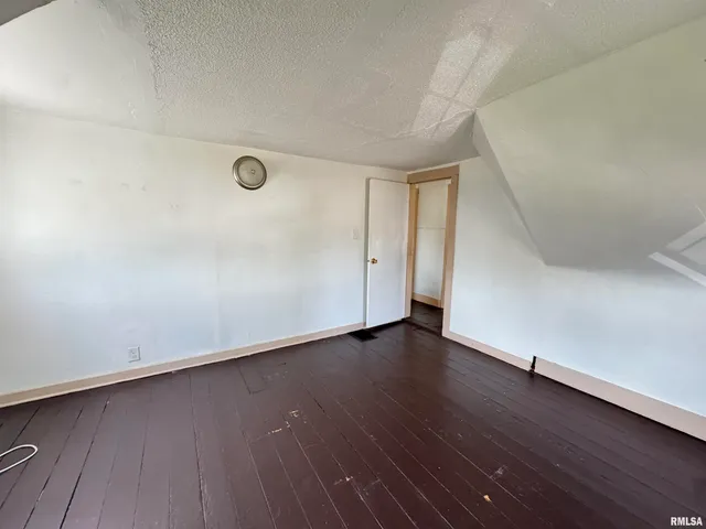 $49,000 | 584 East South Street, Galesburg, IL 61401