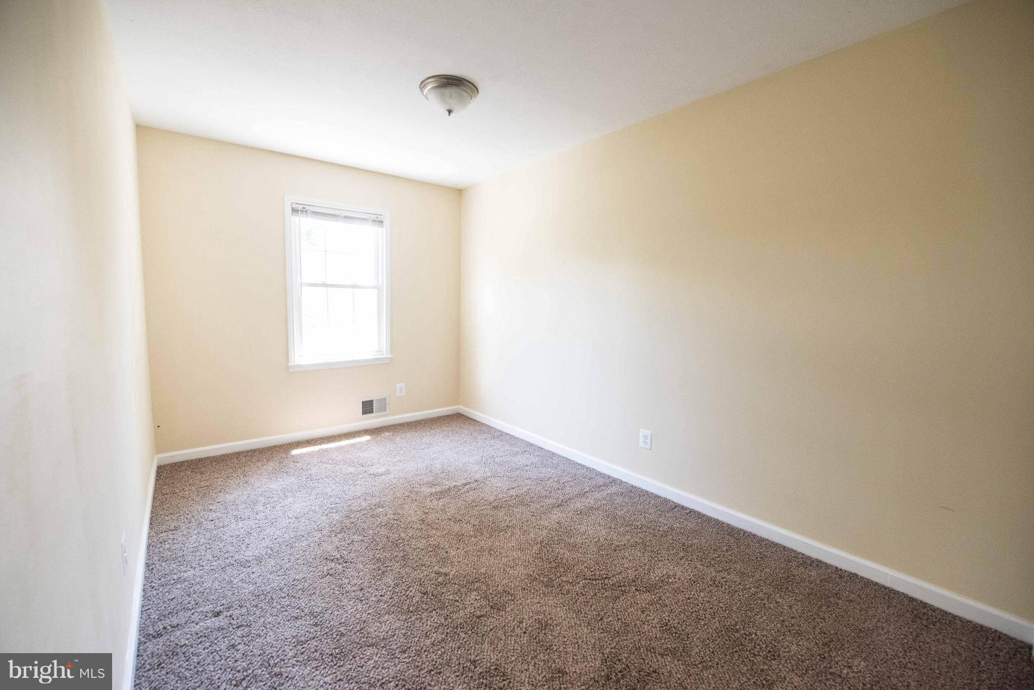 9915 Hampton Road Manassas, VA 20110 - Photo 20 of 30 Bedroom 3