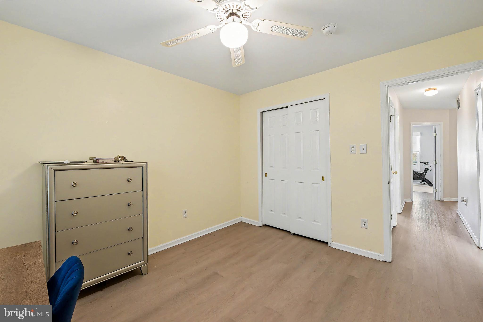 775 Quail Place Deptford, NJ 08096 - Photo 16 of 17 a view of a livingroom with a chandelier fan