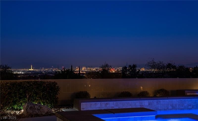 1928 Hot Oak Ridge Street Las Vegas, NV 89134 - Photo 15 of 98