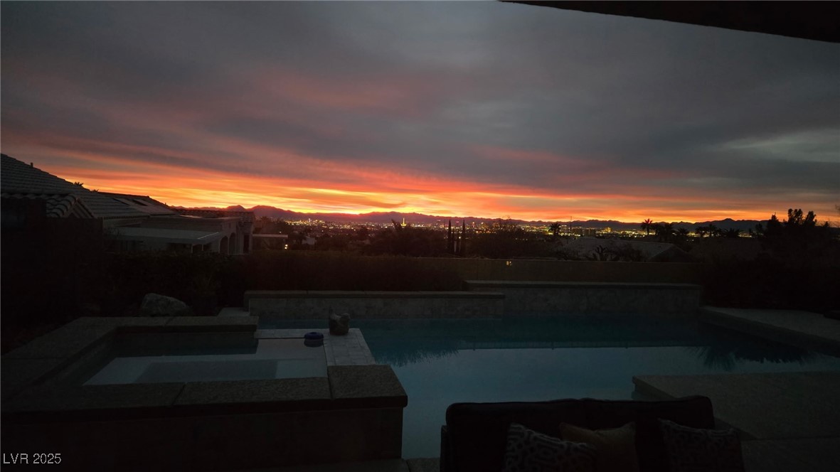 1928 Hot Oak Ridge Street Las Vegas, NV 89134 - Photo 44 of 98